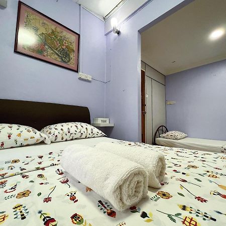 Merdeka Guest House 2 Kuching Buitenkant foto